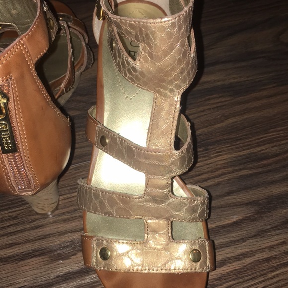 Guess brown and gold cork wedge heels - Picture 4 of 7
